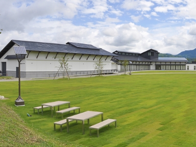 白鷹町文化交流センターあゆーむ